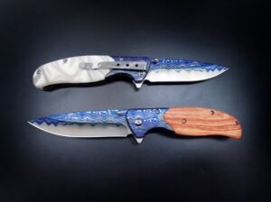 Small Folds Of Sea Wave Patterns Folding Knife