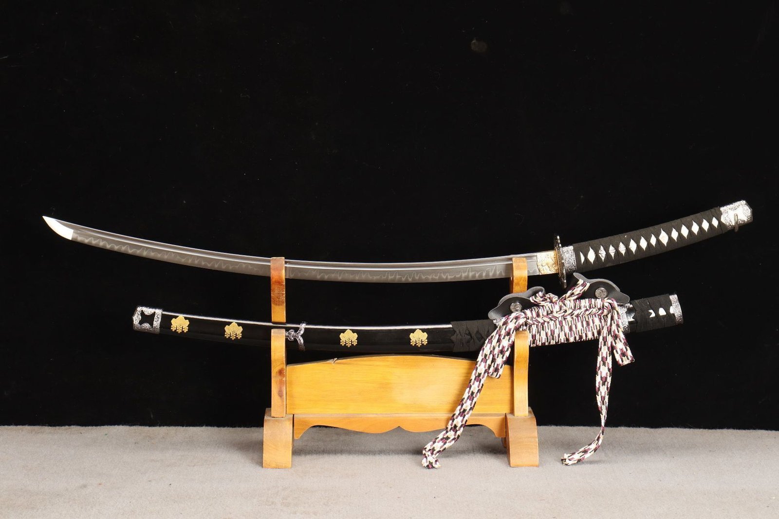 37ecc253-85ab-4348-956c-369fc6d10977.jpeg Ghost Handmade Black Samurai Fixed Blade Knife