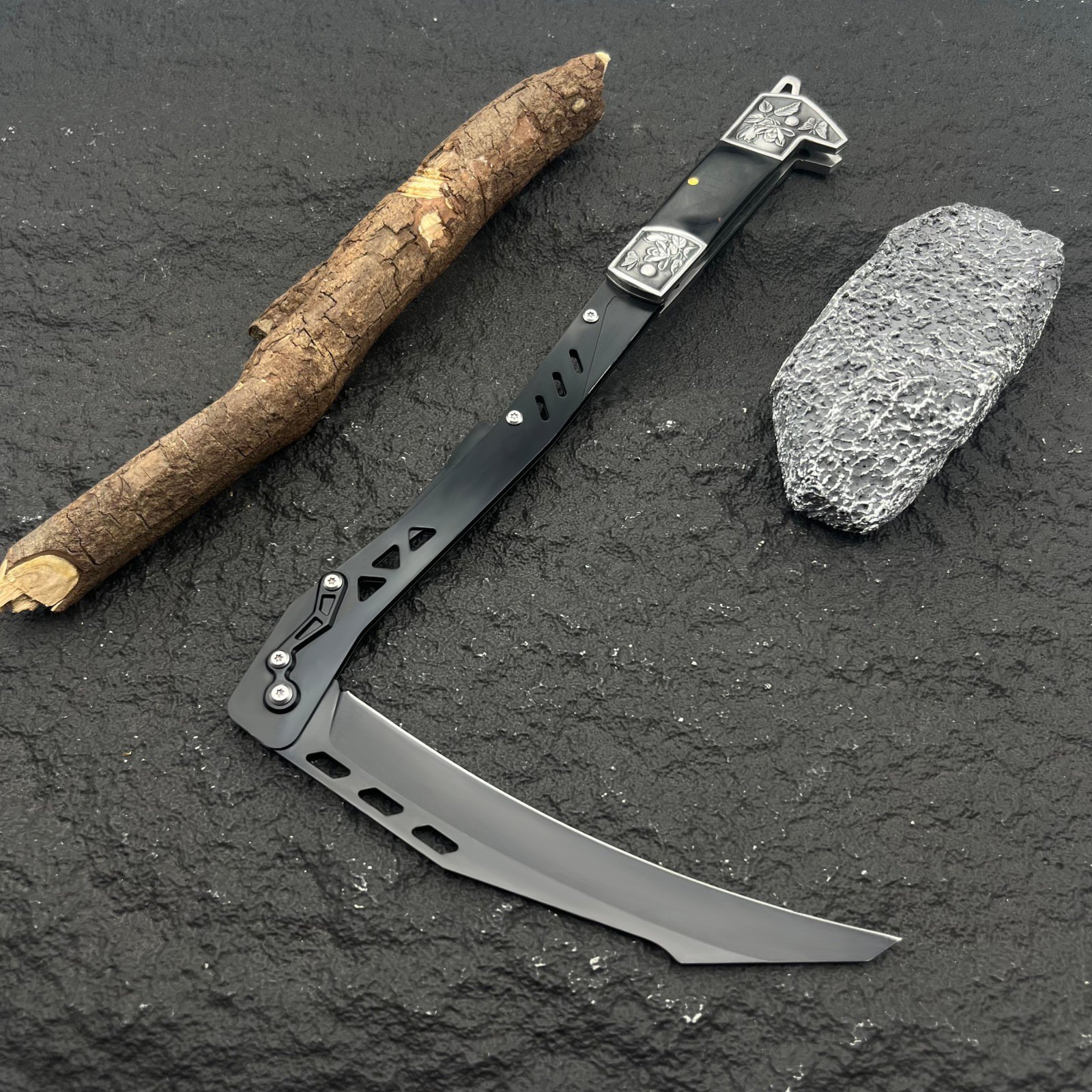 4d99af13-ccf7-4968-b753-b404e47a2596.jpeg Large Folding Sickle Folding Knife