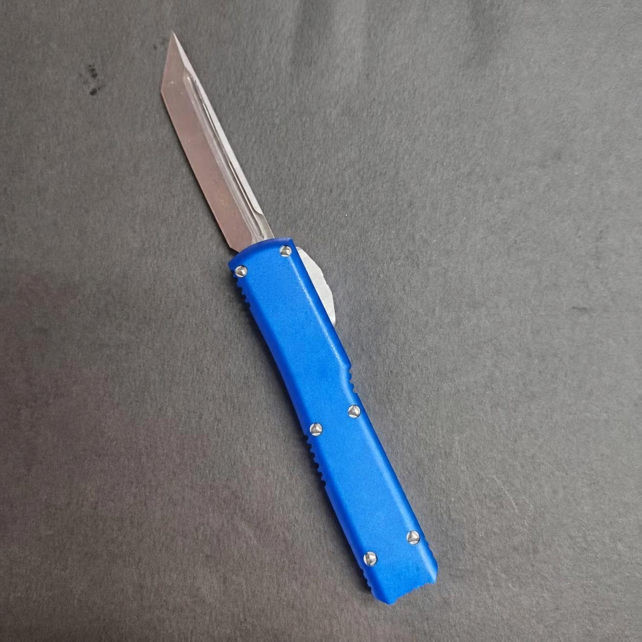 50049-main-clean Special Offer Microtech UT OTF Knife