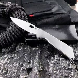 Sandy Advance Has No Word-less Folding Knife