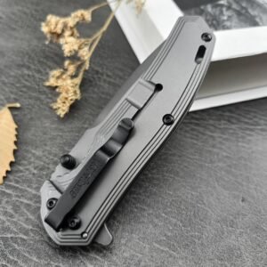 Carshow 8310 Folds Carbon Fiber Folding Knife