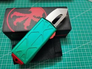 Micro-tech Flying Fish Bounty OTF Knife