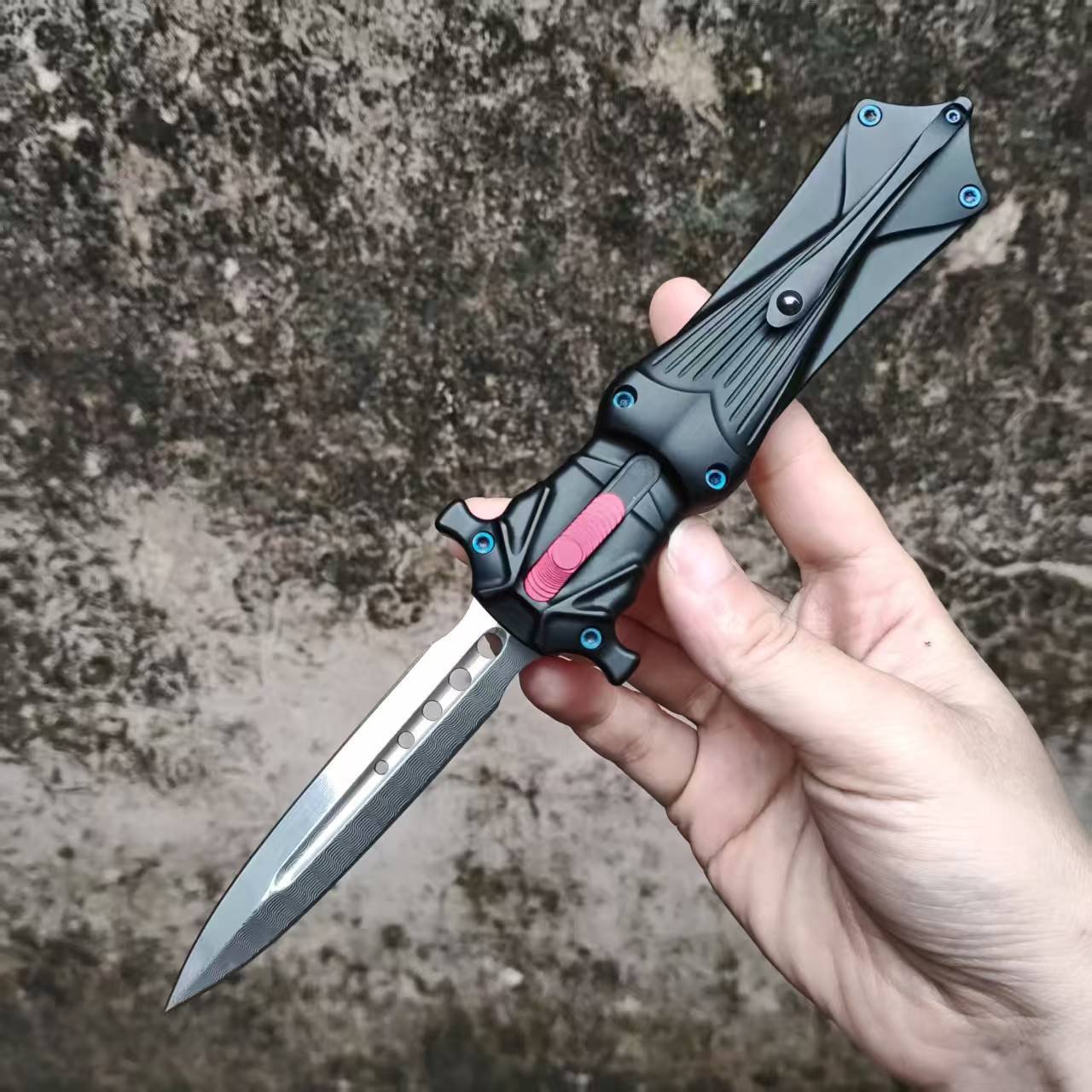 8c1c758e-1ce5-408b-b597-4efeb893dc9e.jpeg Mermaid Damascus OTF Knife