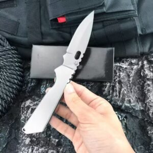 Sandy Advance Has No Word-less Folding Knife