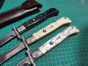 AKC 11-inch Patriot Side-jump Switchblade