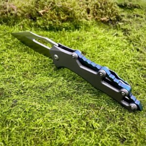 The Bone Dragon Mechanically Breaks Folding Knife