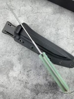 Russia—Phoenix Fixed Blade Knife