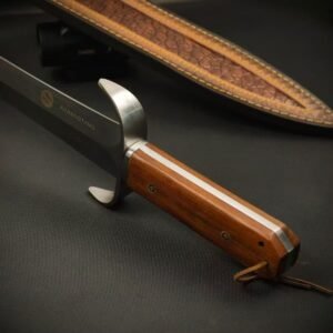 Bee Sting Double-Edged Bowie Knife