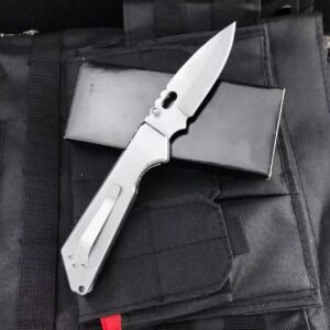 Sandy Advance Has No Word-less Folding Knife