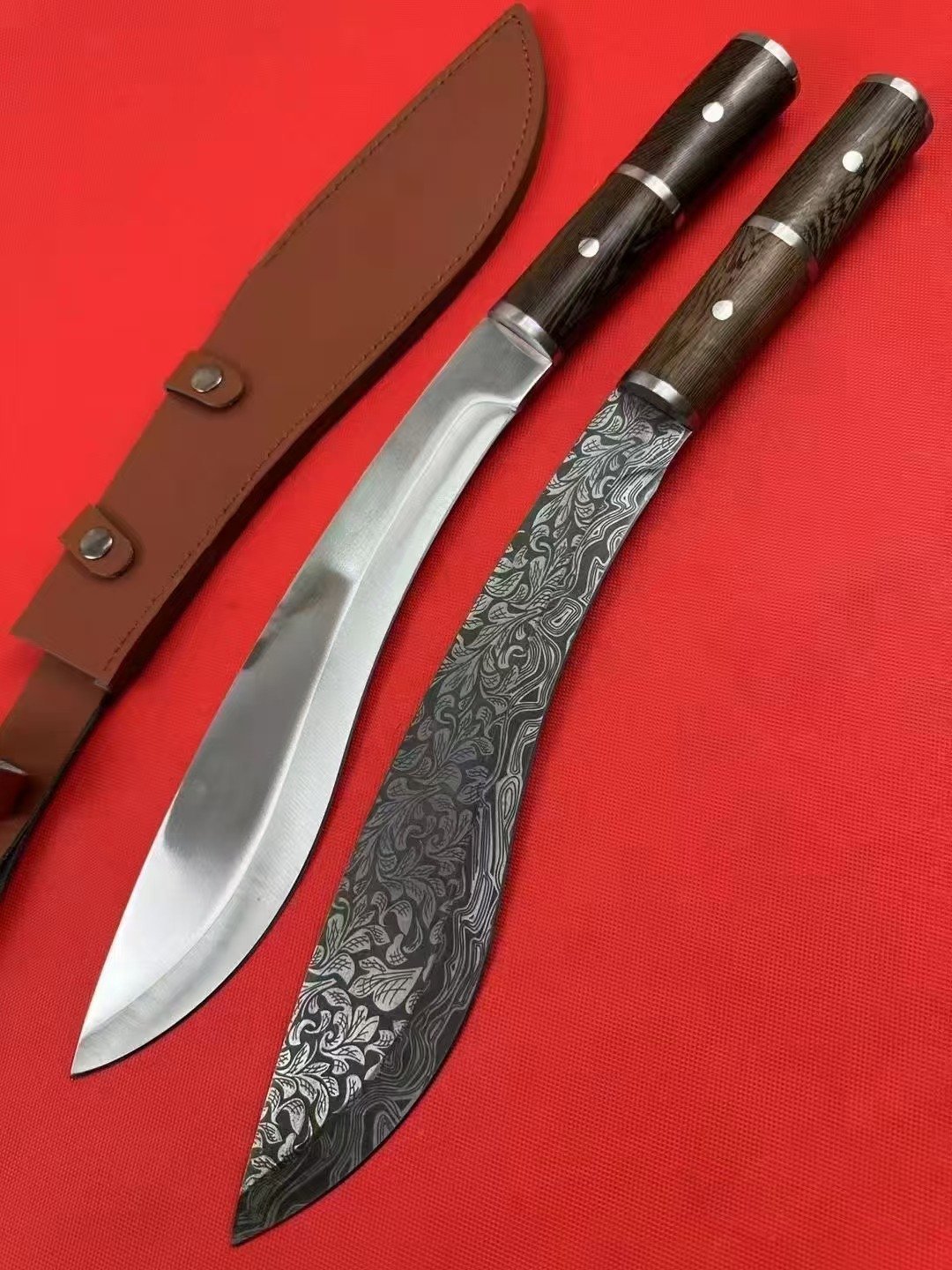 d859abec-c72c-422f-a67b-fe80df60bca6.jpeg Sun God Dog Leg Kukri Knife