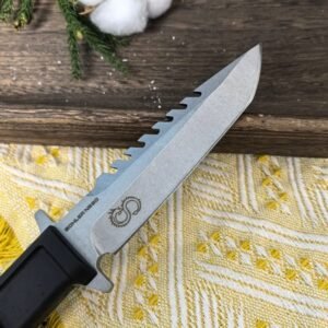 Extrema Ratio: The Whaling Fork's New Back Teeth Fixed Blade Knife