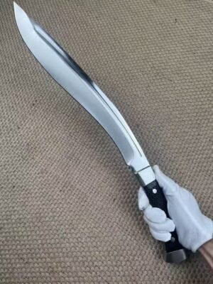 Attacking Nepal Dogleg (Jingguang) Kukri Knife