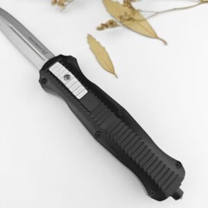Butterfly Twin Peaks Straight Out 3200 Black Sand OTF Knife
