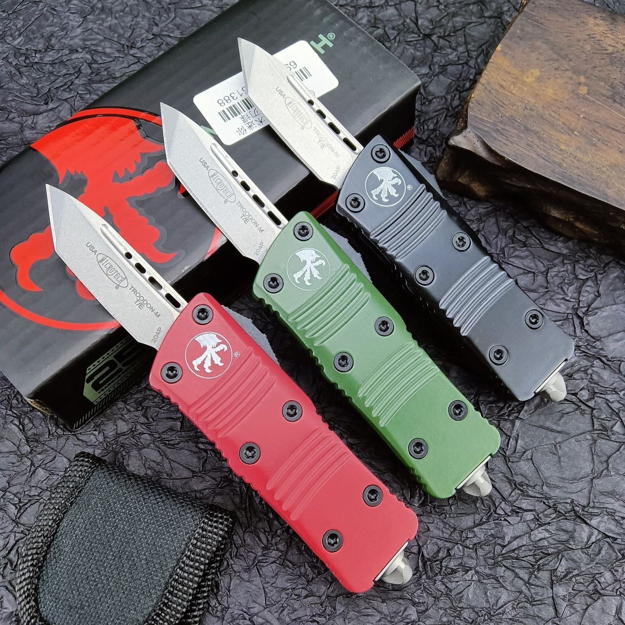 f2560e35-0ebb-43a1-8254-a7ab1b6eb9f0.jpeg Zinc-handle Microtech Minidragon OTF Knife